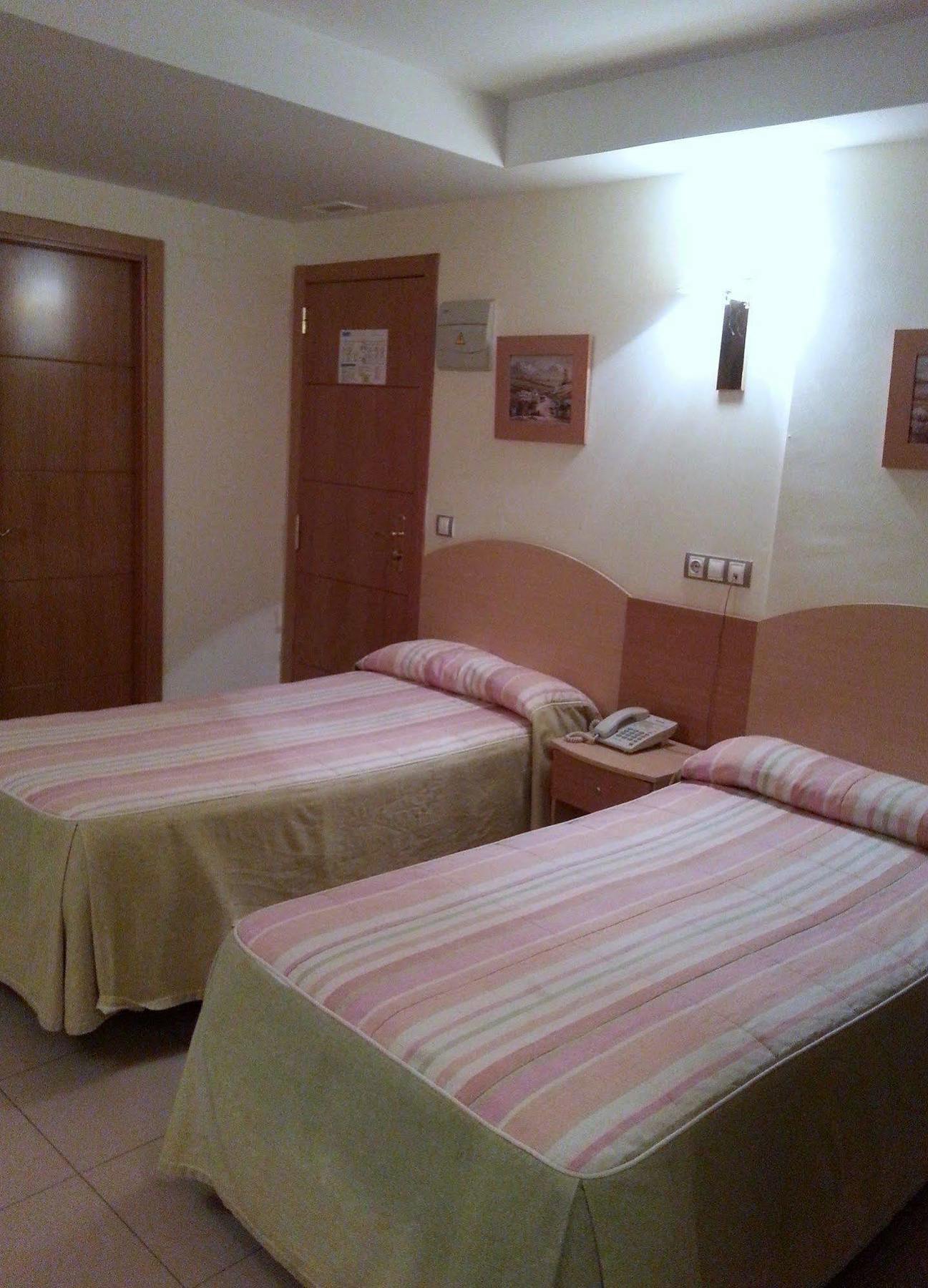 โอสตัล เอล อาร์โก Hotel เมโรฮาดา เดล กัมโป ภายนอก รูปภาพ